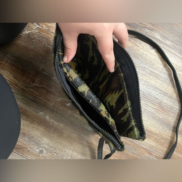 LAGGO Camo City Bag Studded Leather Pouch Crossbody Made in the USA - Picture 10 of 11